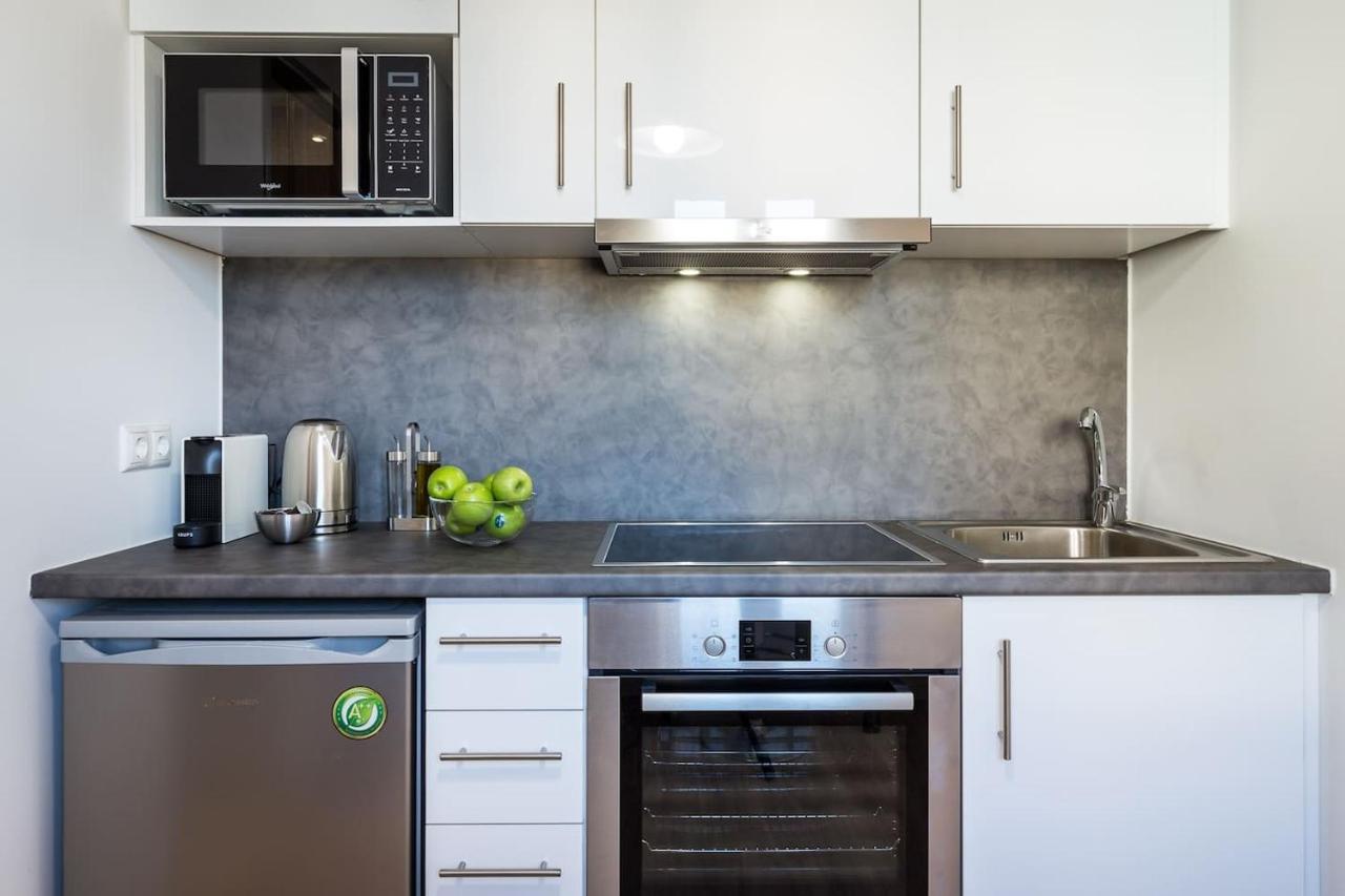 Apartamento Syntagma Modern New Flat, Large Balcony With View Atenas Exterior foto