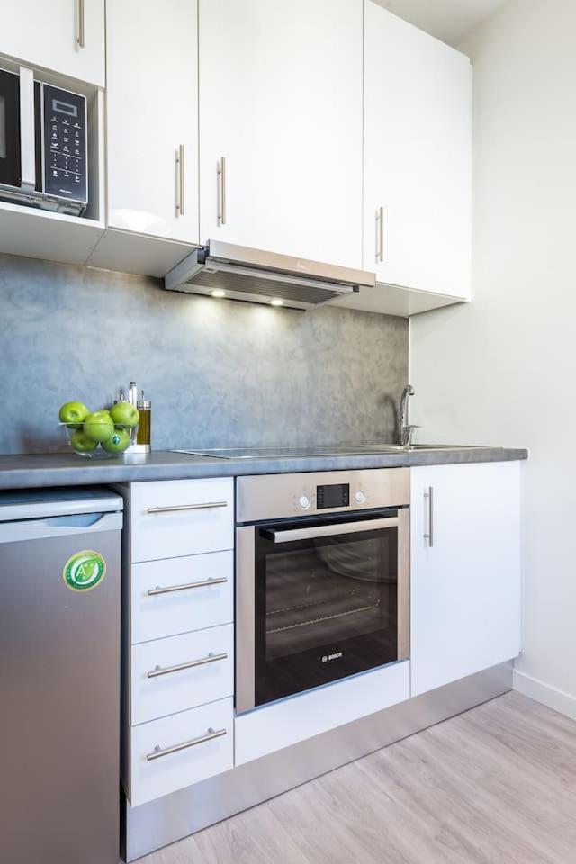 Apartamento Syntagma Modern New Flat, Large Balcony With View Atenas Exterior foto